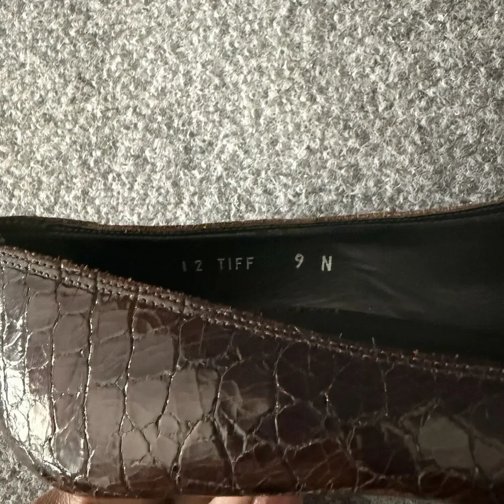 Donald J Pliner Tiff Brown Crocodile Embossed Slip-On Peep Toe Leather Pump 9N